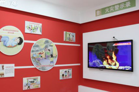 校園消防體驗(yàn)館火災(zāi)案例播放